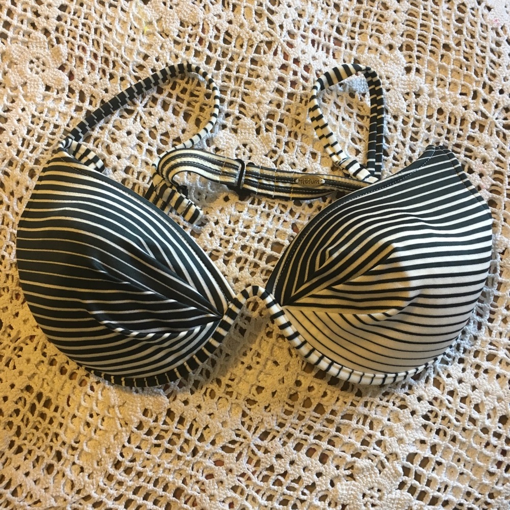 SUNSETS SEPARATES BLUE AMD WHITE STRIPPED BIKINI D
